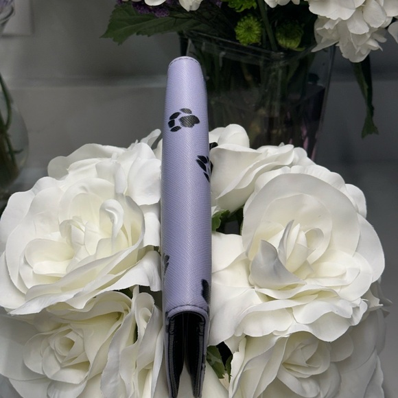 Kate Spade Stacy Bifold Paw Prints Wallet in RARE Lavender - Picture 10 of 12